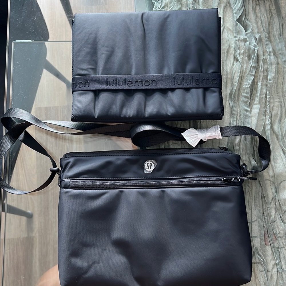 Black Lululemon bag